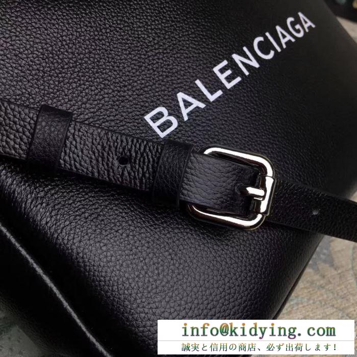 最安価格新品　バレンシアガ コピーBALENCIAGA ショルダーバッグスーパーコピー　黒白2色ユニセックス男女兼用　ミニバッグ　最大級N級品　
