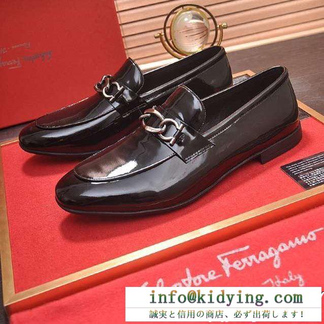 お買い得品質保証　FERRAGAMOビジネスシューズメンズスーパーコピーフェラガモ コピーローファー　お手頃価格　100％新品保証