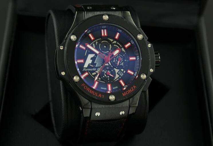 ウブロ 時計 メンズ hublot ビッグバン ウニコ オールブラック デイト付きの赤5針文字盤 爆買いセールの男性ウォッチ.