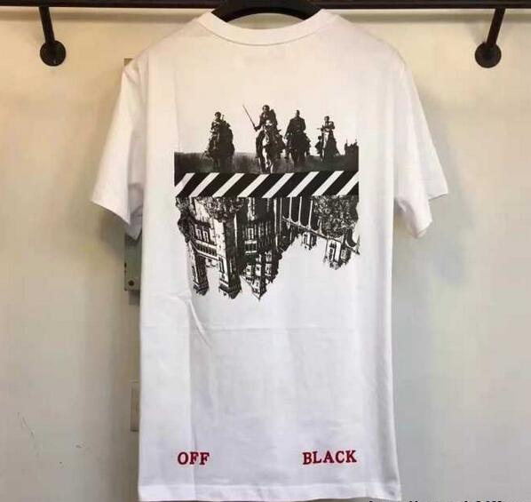 存在感のあるOFF-WHITE　 オフホワイト スーパーコピー 　季節感にマッチするＴシャツ