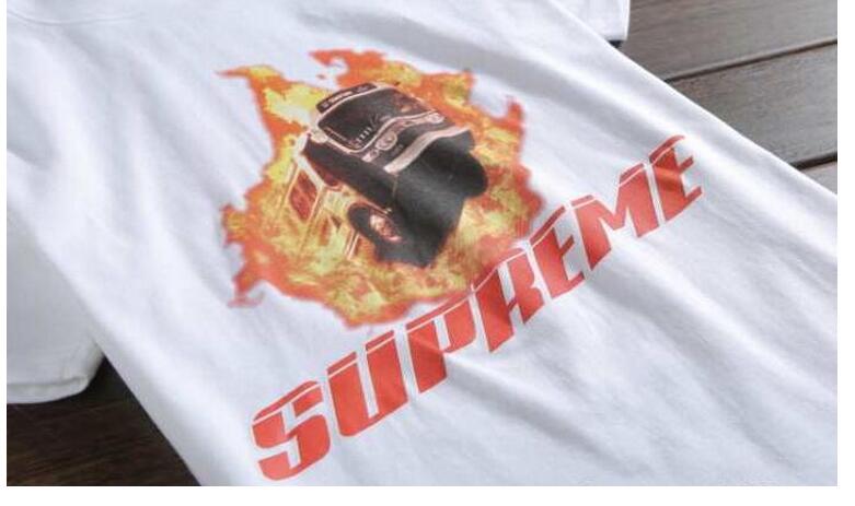 夏らしさを追求する supreme おしゃれなシュプリーム tシャツ 偽物