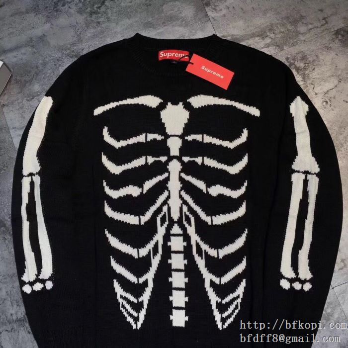 驚きの破格値品質保証シュプリームパーカーコピーSupreme bones sweater 2017秋冬新作 プルオーバー パーカー偽物 ブラック