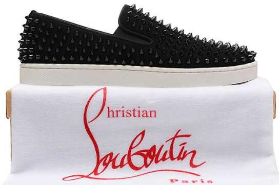 落ち着いルブタンローラーボートスリッポンCHRISTIAN louboutinスパイクスニーカーブラック