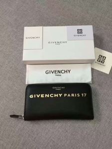 定番人気2017爆発的通販 お得限定セールジバンシー GIVENCHY 長財布