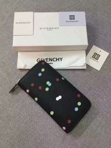 人気定番2017 欧米風 ジバンシー GIVENCHY 長財布ムダな装飾を排したデザイン