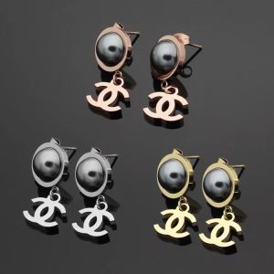 今からの季節にピッタリ！ 2018春夏新作 ピアス 3色可選 シャネル CHANEL