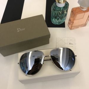 ギフト最適2018 Dior新作 偽物 ディオール サングラス レディースGLOSSY 魅力 運転用beach 夏小物