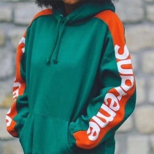 根強い人気製品シュプリームパーカーコーデSUPREMEスーパ...