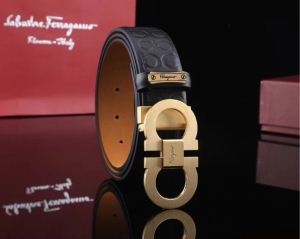 当店ランキング1位常連 新作追加！ FERRAGAMO サル...