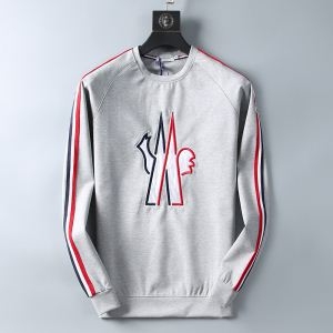 モンクレール トレーナー コピー38032532MONCLER GRENOBLEフロントロゴスウェットシャツパディングエンボスロゴメンズウェア