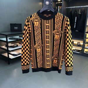 人気売れ筋商品 超激安アイテム プルオーバー VERSACE ヴェルサーチ 秋冬新作登場 2色可選