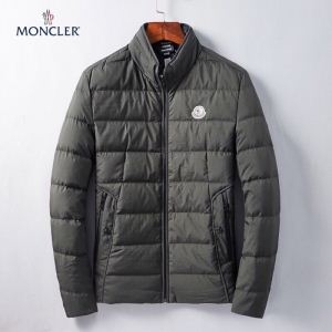 大人気のモデル MONCLER モンクレール ダウンジャケッ...