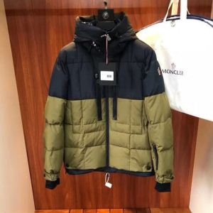 超人気新品 MONCLER モンクレール ダウンジャケット 有名人の愛用者が多いブランド