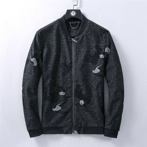 アルマーニ ARMANI ブルゾン 今年のトレンドのシルエッ...