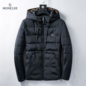 2019最新入荷 大評判のデザイン モンクレール MONCL...