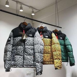 SUPREME×THE NORTH FACEシュプリーム ダウンジャケット コピー2019年新作大人気メンズヒョウ柄ダウンジャケット