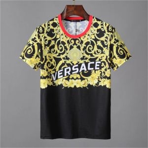 2色可選 半袖Tシャツ VERSACE ヴェルサーチ 夏らしく爽やかな印象 2019春夏トレンドファッション新作