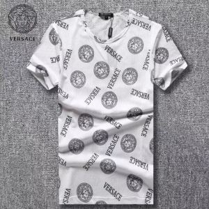 2019年春夏のトレンドの動向 大人っぽい印象が素敵 VERSACE ヴェルサーチ 半袖Tシャツ 2色可選