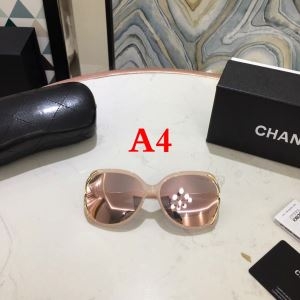 今シーズンも人気ブランド　CHANELサングラスコピー通販シャネル スーパーコピー 激安　通年使用可能のアイテム　女性らしい雰囲気　