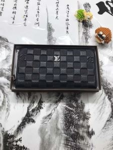 2019人気お買い得アイテム ルイ ヴィトン LOUIS VUITTON 財布 たくさん歩く日にも大活躍