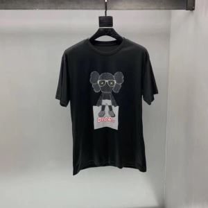 ディオール ｔシャツ 新作 ストリートの着こなしに Dior コピー ブラック ホワイト 激安 プリント コーデ 相性抜群 セール