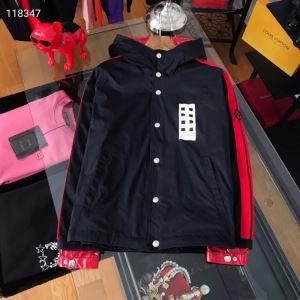 モンクレール MONCLER ブルゾン 2019年秋冬コレクションを展開中 雑誌掲載で早くも話題の秋冬新作