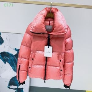 【2019秋冬トレンド】個性なデザインが目を引く秋冬新作 MONCLER モンクレール 3色可選 ダウンジャケット トレンド感アップ