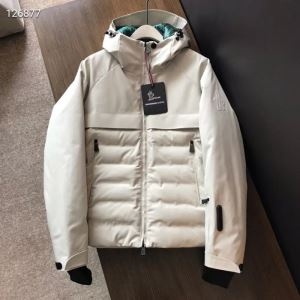 秋の装いをフレッシュに彩ってくれる予感 MONCLER モンクレール ダウンジャケット メンズ 2019秋冬憧れのブランドはすすめ