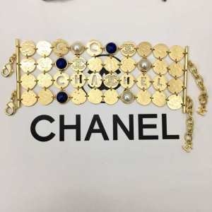 CHANEL レディース ブレスレット 手首をおしゃれに引き...