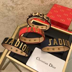 DIOR レディース ブレスレット シンプルファッションを格...