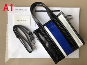 トートバッグ BALENCIAGA メンズ 活力感を見せてく...