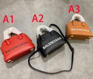 バレンシアガ ショルダーバッグ 新作 女性らしい雰囲気を楽しめるアイテム レディース BALENCIAGA コピー ３色可選 コーデ 安価