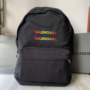 バックパック BALENCIAGA シンプルなカジュアルを楽しめるアイテム メンズ バレンシアガ バッグ コピー ブラック 通勤通学 激安