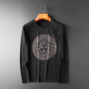 ヴェルサーチ VERSACE 長袖Tシャツ 2色可選 国内入手困難2019秋冬新作 個性を主張する最旬名秋冬新作