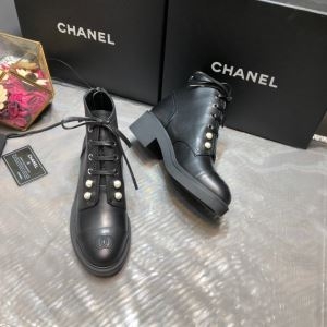 CHANEL 秋冬シーズンらしさが漂う  シャネル 秋先からスタートする新生活の必需品  レザーブーツ 新生活をフレッシュに彩る2019秋冬新作