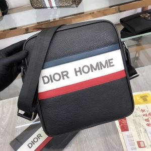 DIOR ショルダーバッグ 通販 シンプル感が漂わせる人気新...