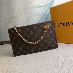 Louis Vuitton クラッチバッグ 2020限定 着...