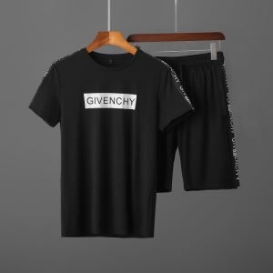 今や世界中から人気 ジバンシー GIVENCHY 2020年春用 半袖Tシャツ 最旬の新作をお見逃しなく