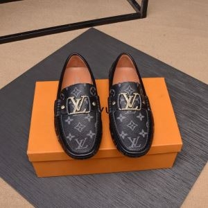 今季の注目トレンド  ルイ ヴィトン 2色可選 LOUIS VUITTON 2020年夏コレクションが発売 スニーカー