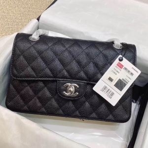 ショルダーバッグ CHANEL 人気 普段使いにおすすめ レ...