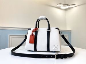 ショルダーバッグ レディース Louis Vuitton 柔...