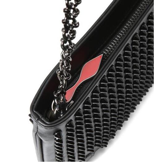 存在感あるCHRISTIAN louboutin 大人気の定番ルブタンバッグ新作 