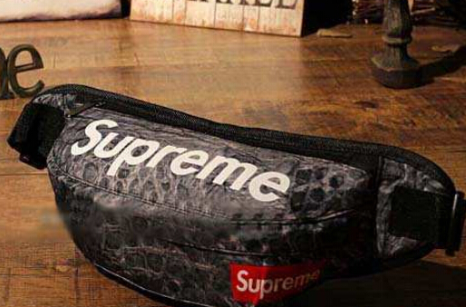 完売再入荷SUPREME シュプリームバッグコピー 斜め掛けバッグ ボディバッグ 白英字ロゴ付き ブラック グレー 4色可選