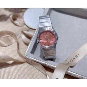 腕時計スーパー ブランド コピーROLEX綺麗に決まるフォルム！ ホリデー限定 ファッション通販 安い