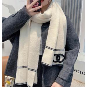 偽 ブランド 販売マフラーシャネルファッション 人気 海外セレブ愛用 品質高き人気アイテム.