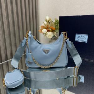 プラダ人気セール新品 オシャレな逸品 高級感に溢れブランド コピー 安心包包.