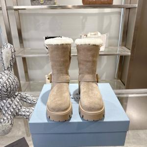 偽 ブランド 販売ブーツ格好良すぎる ゆったりふんわり着心地 上品シックなお品プラダ.