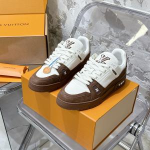 スニーカーブランド スーパー コピー 通販ルイ ヴィトン大人気ブランド 数量限定セール オシャレさんお勧め!.