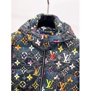     ダウンジャケット国内配送ギフトにも 存在感がある ファッション通販 安いブランド コピーLOUIS VUITTON..