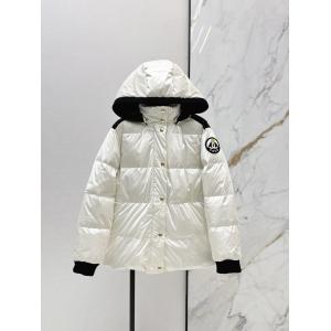 ブランド コピー s 級毎年大人気商品 目を惹くアイテム HOT低価CHANEL    ダウンジャケット..